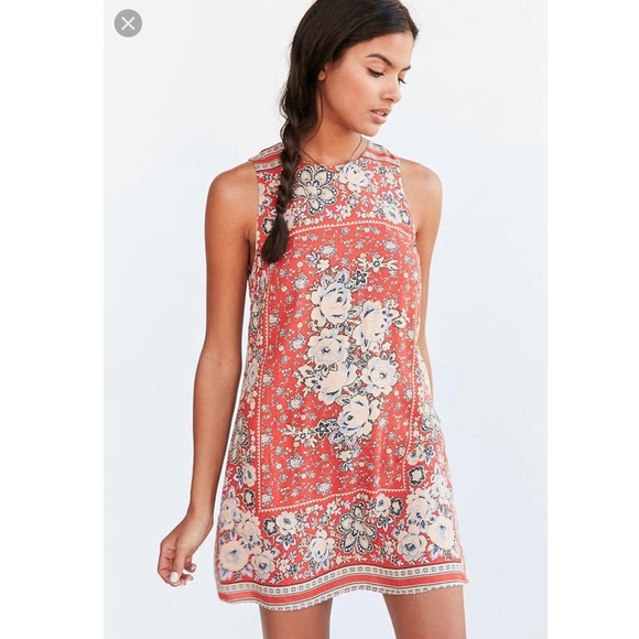 Ecote Dresses & Skirts - UO Ecoté Guinevere Open Back Frock Dress